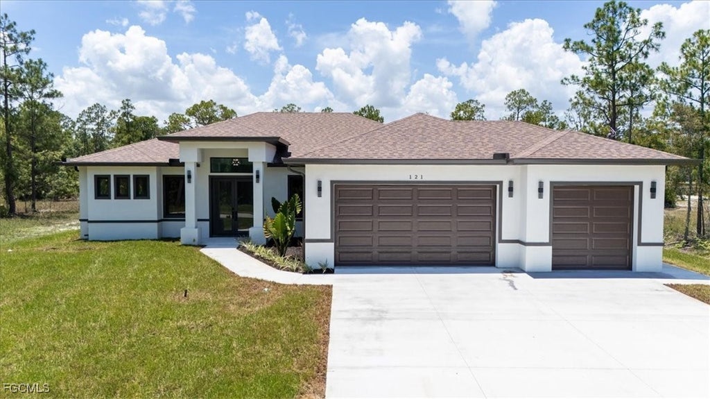 121 Moore Ave, Lehigh Acres