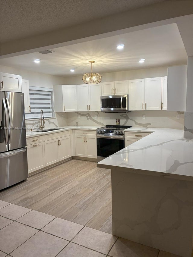2 of 13 - 7856 Nw 194th St, Hialeah, FL