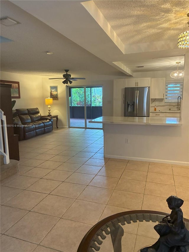 5 of 13 - 7856 Nw 194th St, Hialeah, FL