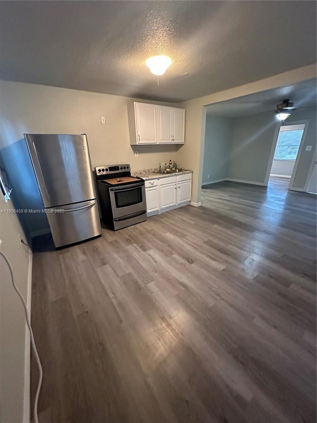 4 of 11 - 4722 4th Street, Sebring, FL