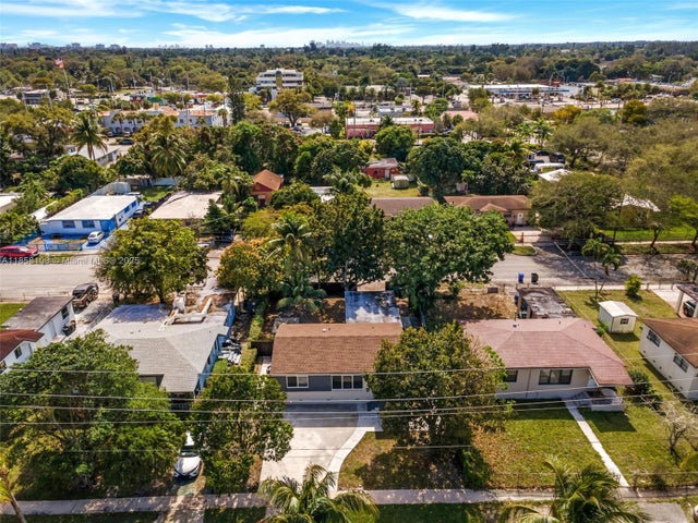 3 of 43 - 130 Ne 169 Ter, North Miami Beach, FL