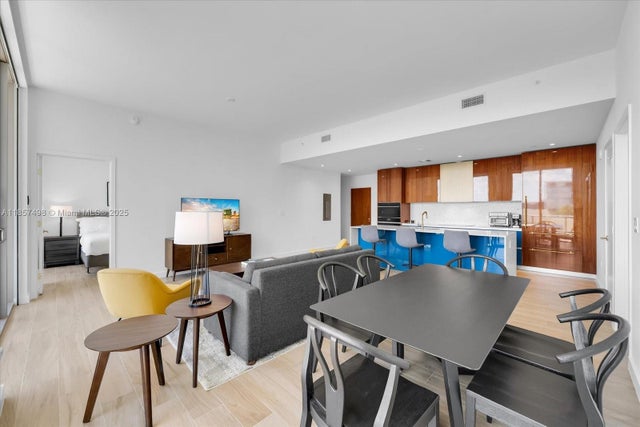 5 of 53 - 2678 Tigertail Ave 513, Miami, FL