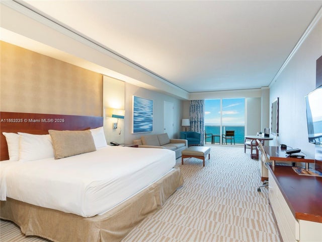 1 of 5 - 18001 Collins Ave 2611, Sunny Isles Beach, FL
