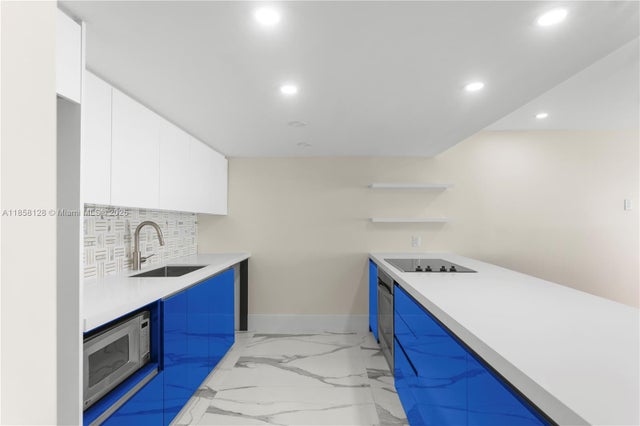 5 of 20 - 3973 Ne 167th St 12, North Miami Beach, FL
