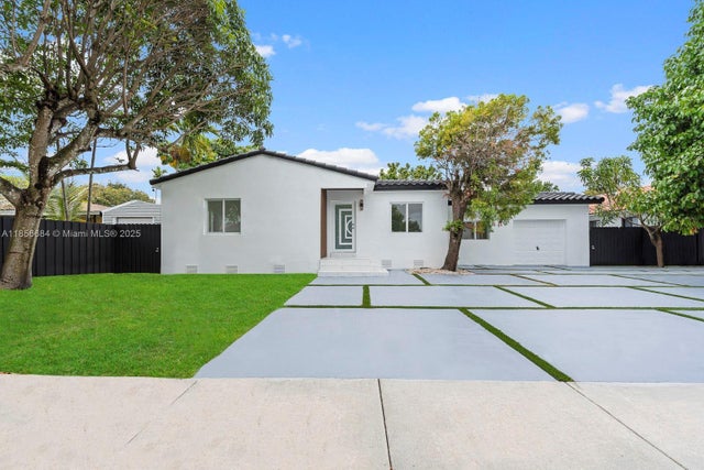 2 of 41 - 6820 Sw 28th Ter, Miami, FL