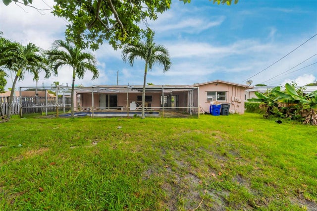 1 of 30 - 5520 Johnson St, Hollywood, FL