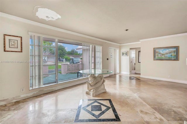 4 of 30 - 5520 Johnson St, Hollywood, FL