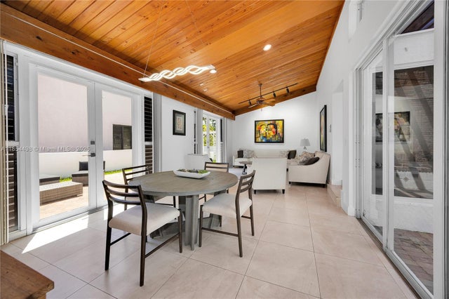5 of 27 - 5941 Sw 88th St, South Miami, FL