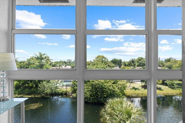 3 of 50 - 8345 Sunrise Lakes Blvd 306, Sunrise, FL