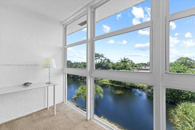 4 of 50 - 8345 Sunrise Lakes Blvd 306, Sunrise, FL