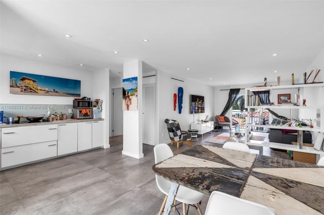 3 of 42 - 1519 Drexel Ave 403, Miami Beach, FL