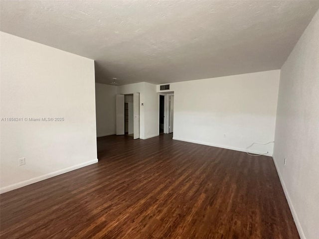 3 of 17 - 12590 Ne 16th Ave 405, North Miami, FL