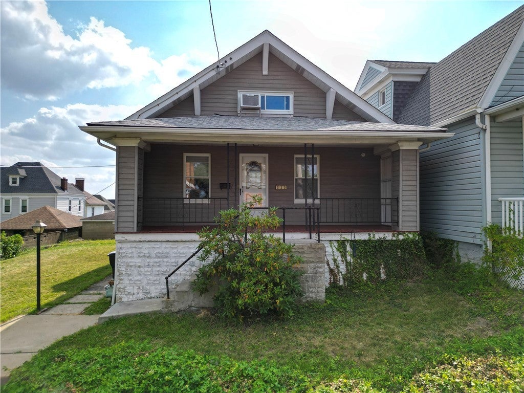 215 Martsolf Avenue, West View