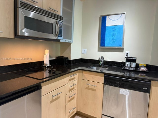 5 of 11 - 2670 E Sunrise Blvd 303, Fort Lauderdale, FL