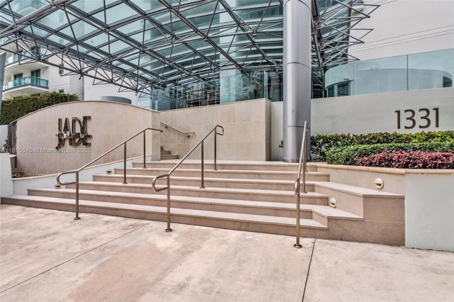 1 of 40 - 1331 Brickell Bay Dr 1808, Miami, FL