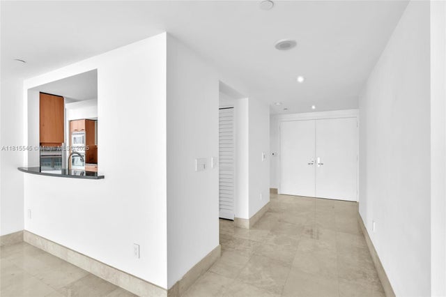 4 of 40 - 1331 Brickell Bay Dr 1808, Miami, FL