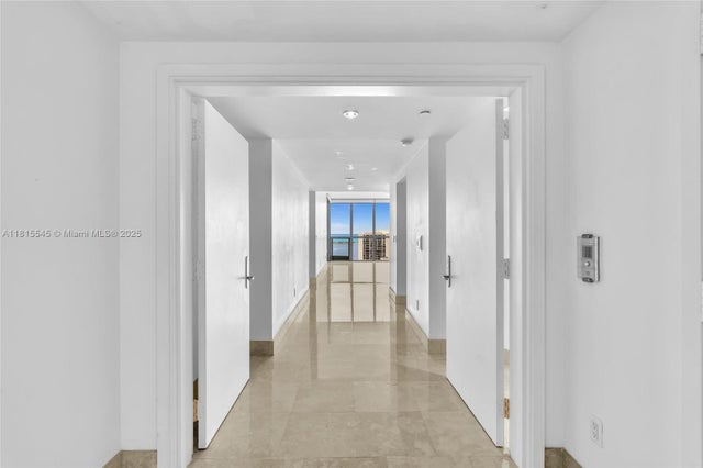 5 of 40 - 1331 Brickell Bay Dr 1808, Miami, FL