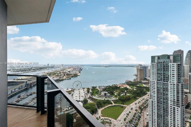 5 of 43 - 398 Ne 5th St 4415, Miami, FL