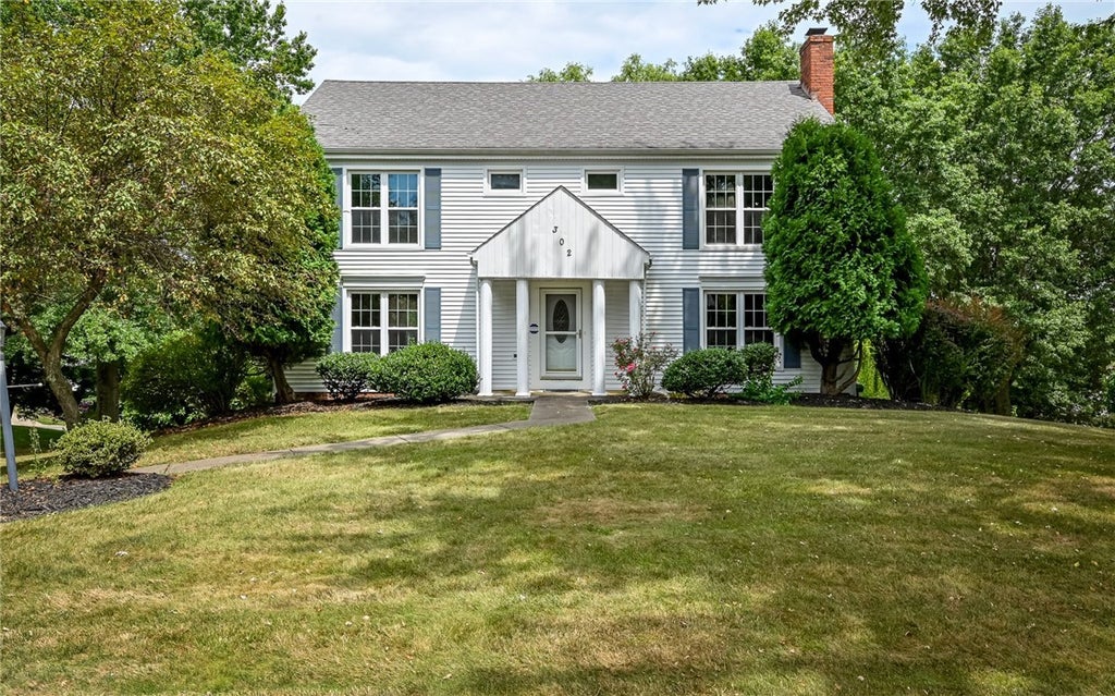 302 Ridgeway Drive, Marshall