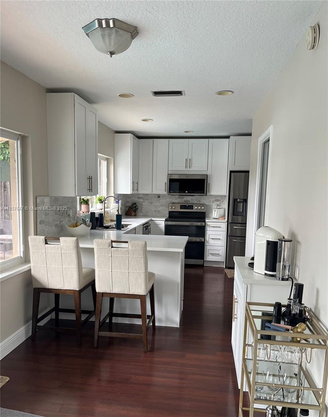 3 of 8 - 5217 Sw 87th Ave, Cooper City, FL