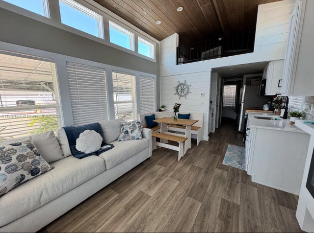 2 of 7 - 325 Calusa St 302, Key Largo, FL