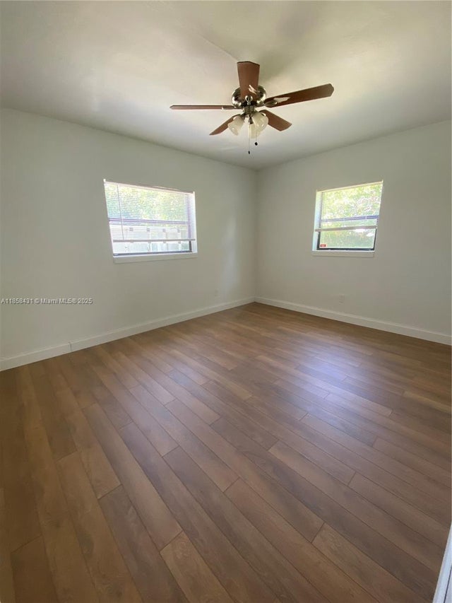 5 of 20 - 1100 Ne 151st Ter, North Miami Beach, FL