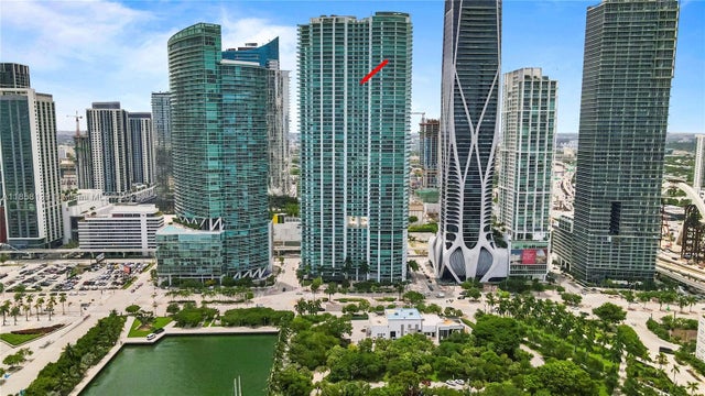 1 of 52 - 900 Biscayne Blvd 5102, Miami, FL