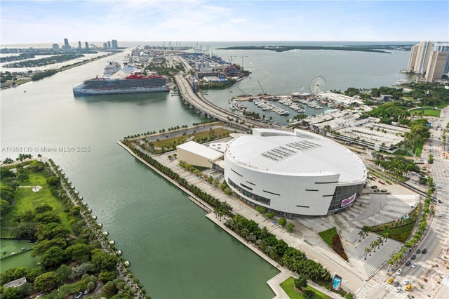 2 of 52 - 900 Biscayne Blvd 5102, Miami, FL
