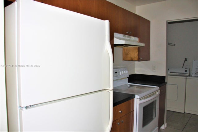 5 of 17 - 2922 Nw 55th Ave 2b, Lauderhill, FL