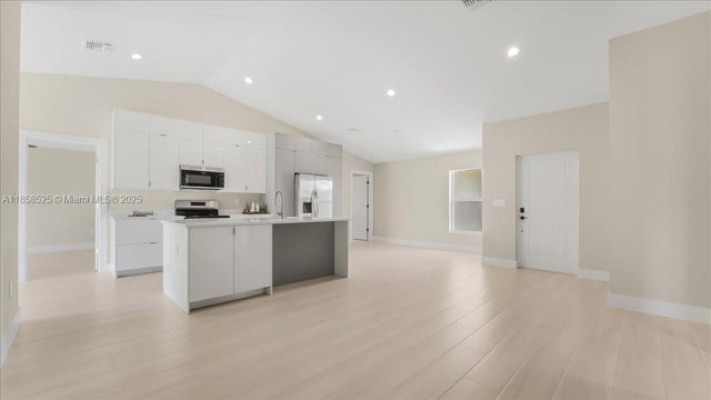 5 of 28 - 2702 46th St Sw, Lehigh Acres, FL