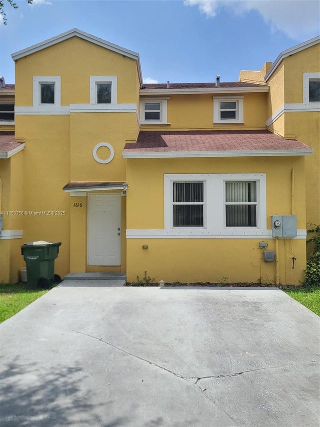 1 of 16 - 1616 Ne 5th St, Homestead, FL