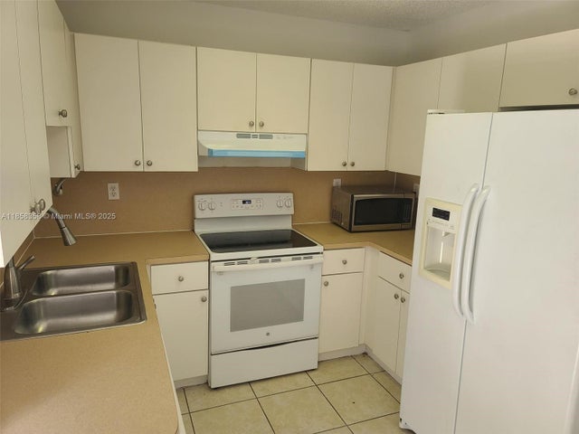 5 of 16 - 1616 Ne 5th St, Homestead, FL