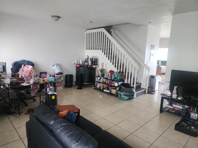 3 of 17 - 2979 Se 15th Ave, Homestead, FL