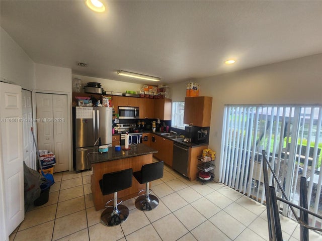 5 of 17 - 2979 Se 15th Ave, Homestead, FL