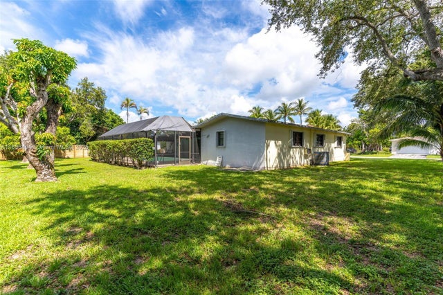 2 of 12 - 8340 Sw 154th Ter, Palmetto Bay, FL