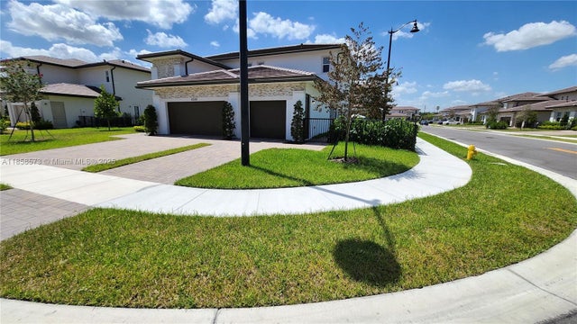 2 of 34 - 12336 Sw 43rd Ct, Davie, FL