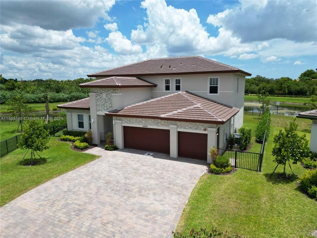 3 of 31 - 12209 Sw 43rd St, Davie, FL