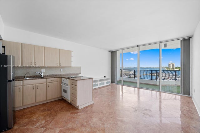 3 of 14 - 555 Ne 15 Steet 515, Miami, FL
