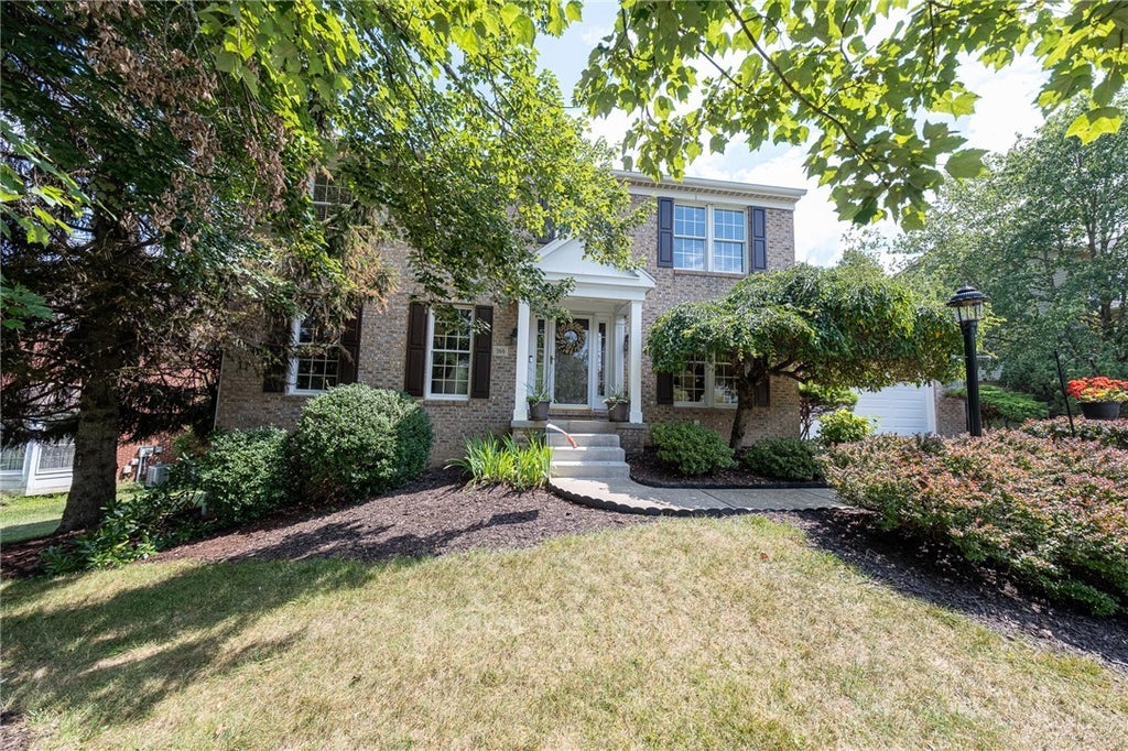 366 Valerie Drive, Cranberry