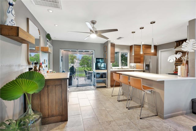 4 of 68 - 553 Riverside Drive, Palm Beach Gardens, FL