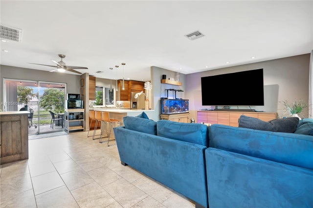 5 of 68 - 553 Riverside Drive, Palm Beach Gardens, FL