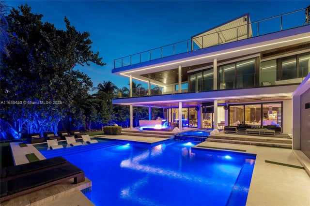 2 of 84 - 528 Lakeview Ct, Miami Beach, FL