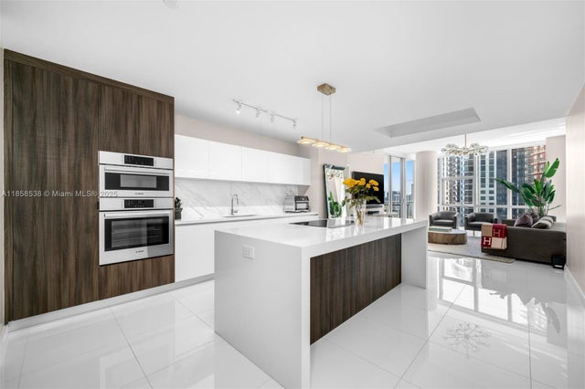4 of 84 - 851 Ne 1st Ave 3011, Miami, FL