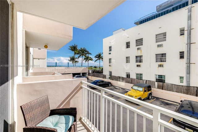 4 of 27 - 345 Ocean Dr 211, Miami Beach, FL