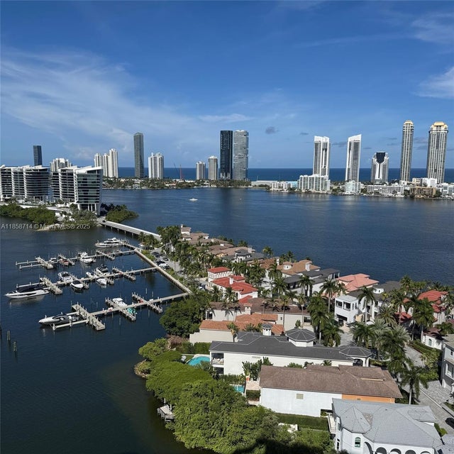 3 of 44 - N/A, Aventura, FL