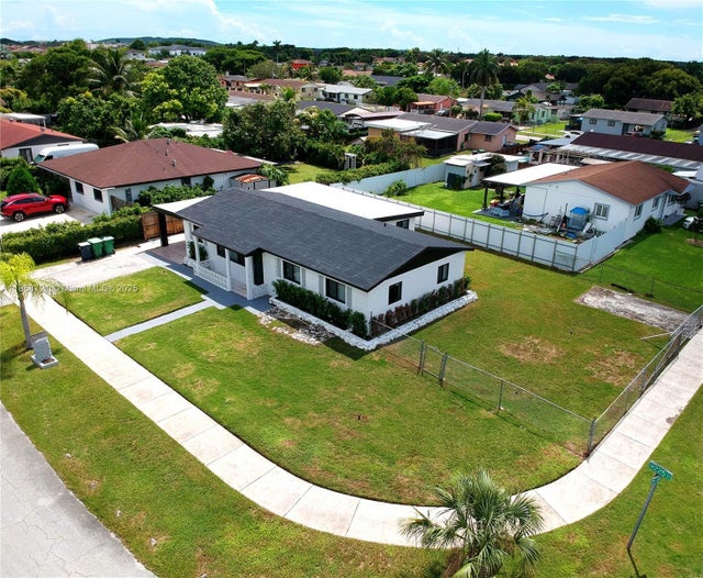 2 of 31 - 11462 Sw 225th St, Miami, FL
