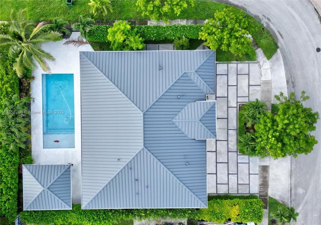 2 of 85 - 2521 Sw 105th Ave, Miami, FL