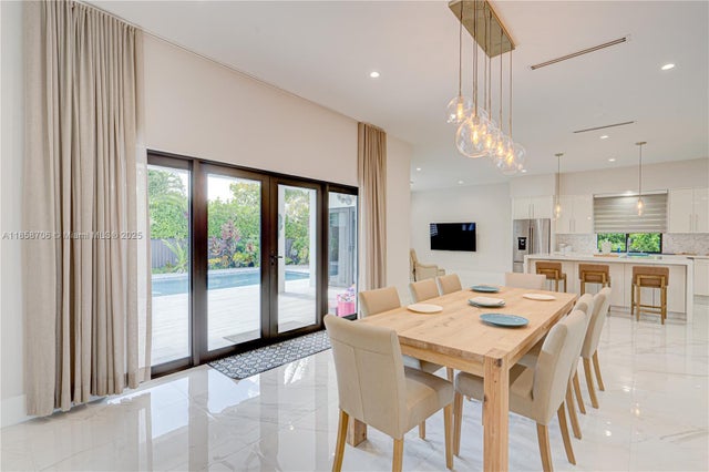 3 of 85 - 2521 Sw 105th Ave, Miami, FL