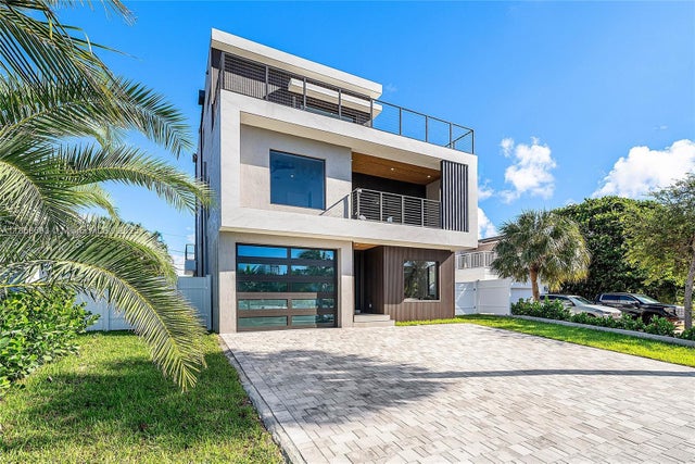 2 of 92 - 3225 Canal Dr, Pompano Beach, FL