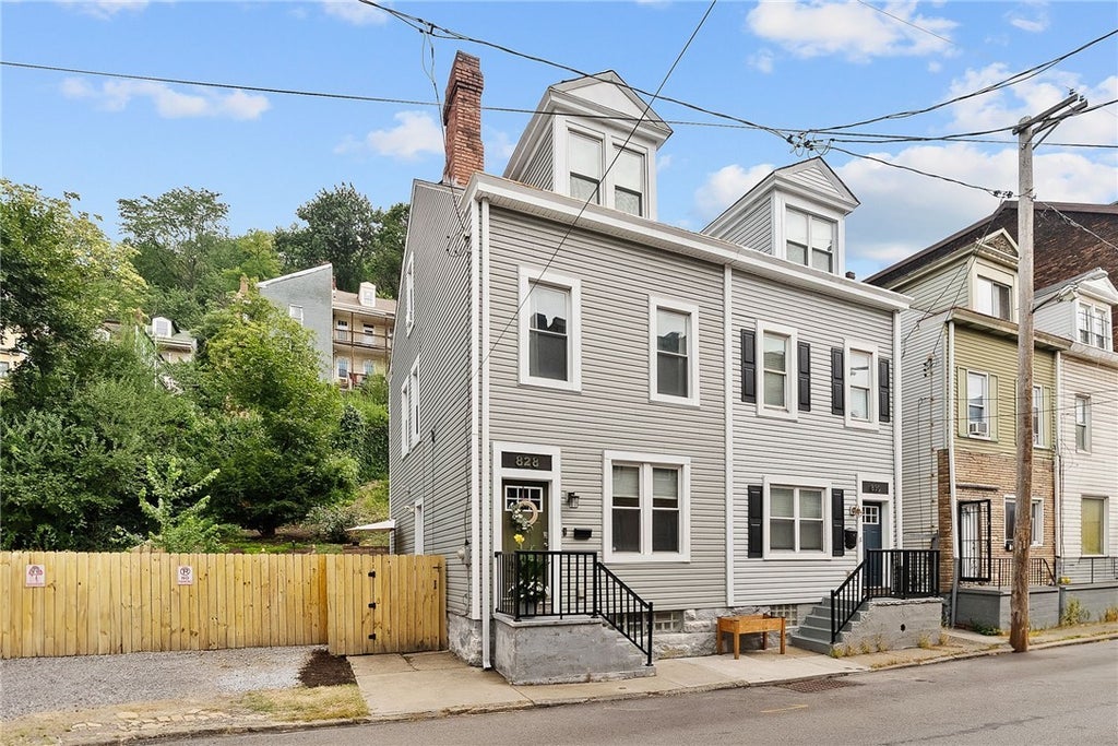 828 Concord Street, East Allegheny
